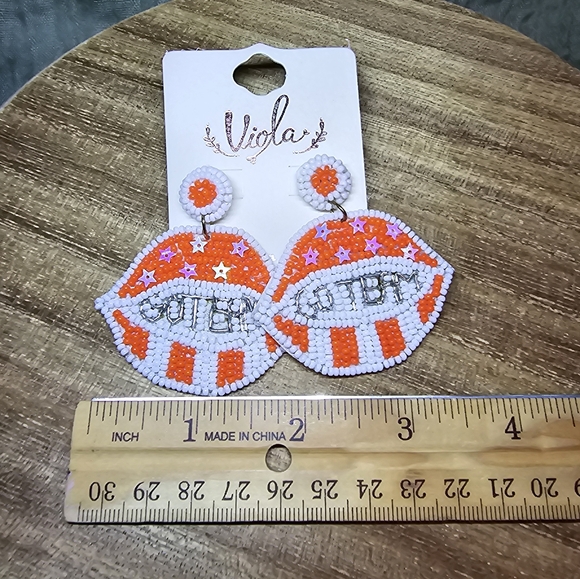 Orange and white earrings - Picture 3 of 3